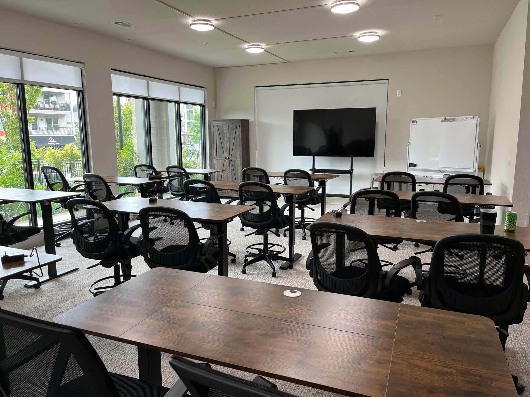 text-block-image-template--19071342182596__ss_text_block_pro_NLnwQK